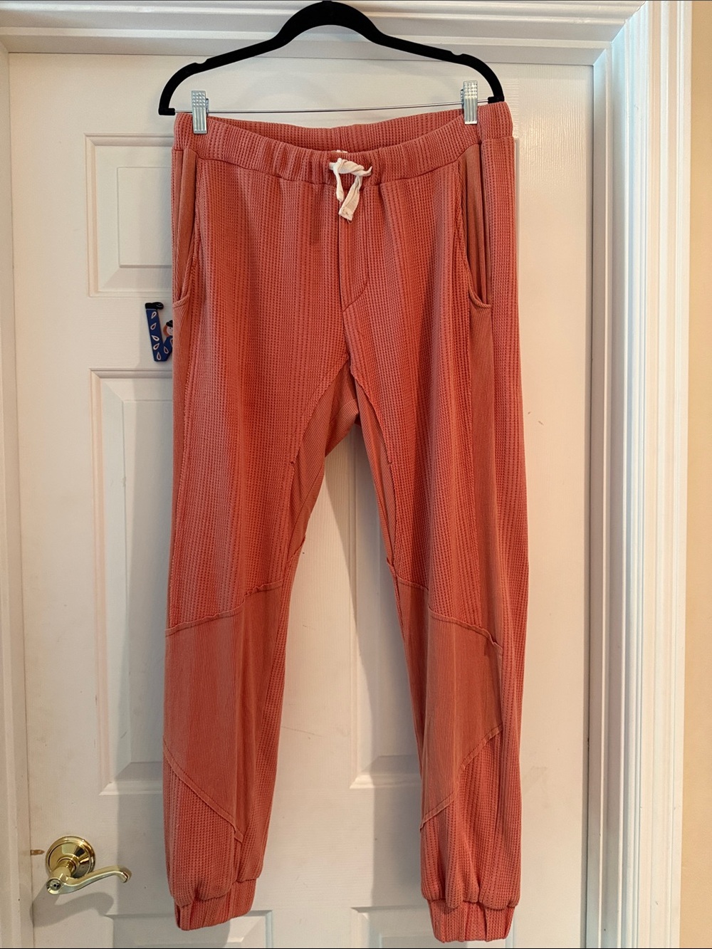 POL Women's Waffle Knit Jogger Pants - Rust